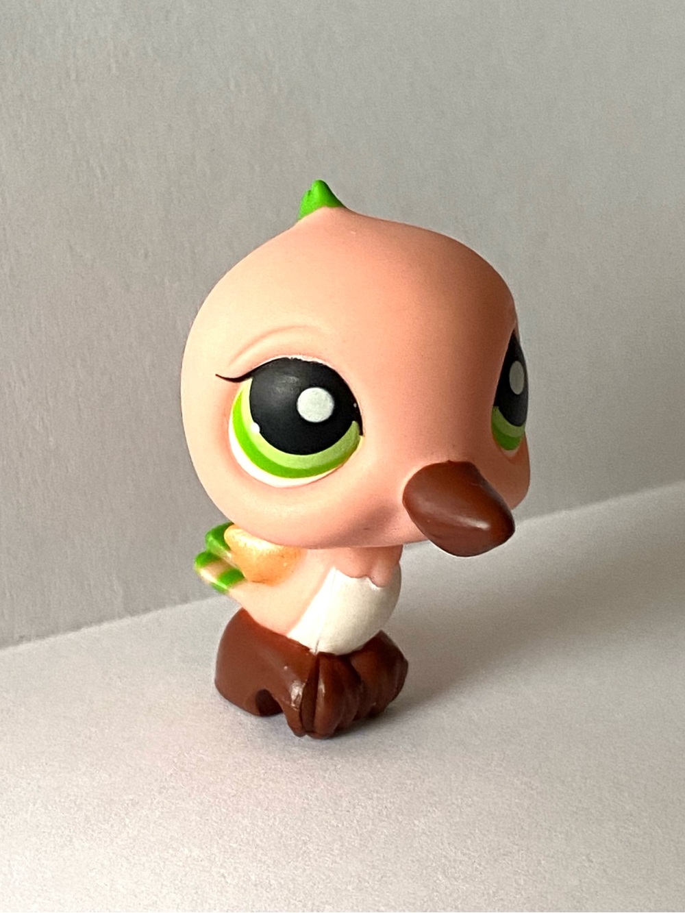 Littlest Pet Shop LPS Pink Hummingbird Hasbro 2006